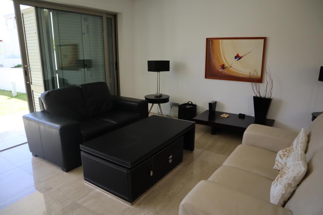 Villa Dos Salgados, 5Bdr, Beach Front, Near Salgados Golf Club Guia  Exterior photo